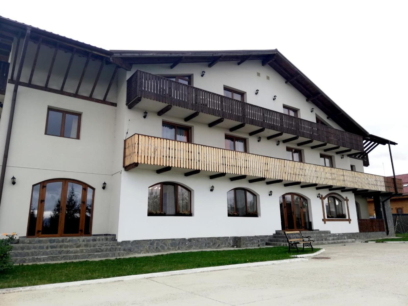 Complex Panicel Râşnov Exterior photo