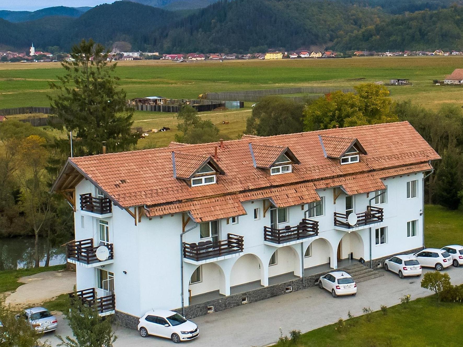 Complex Panicel Râşnov Exterior photo